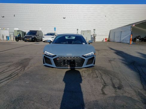 Used 2023 Audi R8 V10 performance RWD image 2
