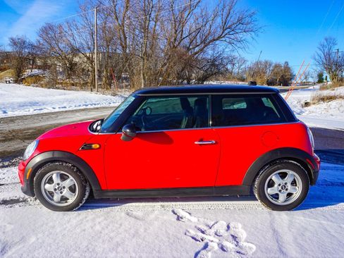 Used 2011 MINI Cooper Hardtop image 6