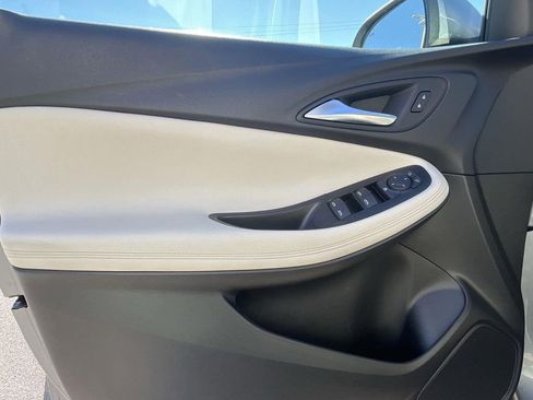 Used 2024 Buick Encore GX Sport Touring image 20