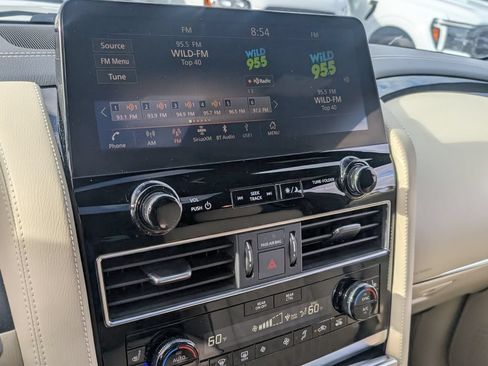 Used 2024 INFINITI QX80 Sensory w/ Cargo Package AWD/4WD image 19
