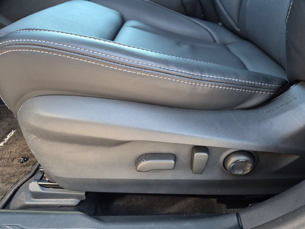 Used 2025 Subaru Outback Limited XT AWD/4WD image 14