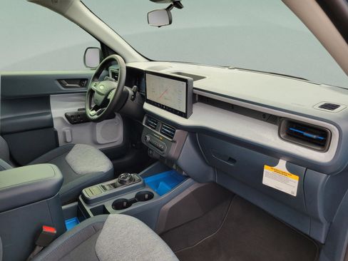 New 2025 Ford Maverick XLT w/ Equipment Group 301A image 30