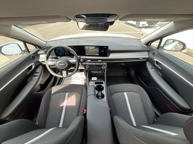 New 2026 Hyundai Sonata SEL FWD image 24