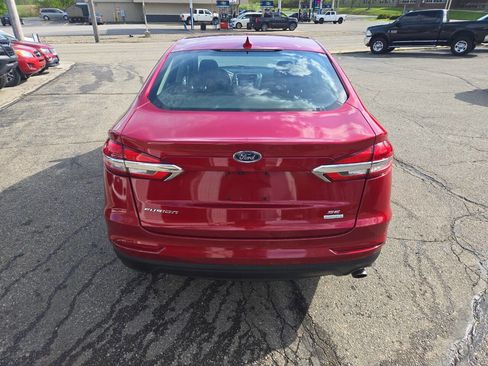 Used 2020 Ford Fusion SE image 7