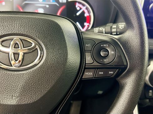 Used 2025 Toyota RAV4 XLE w/ Convenience Package FWD image 19