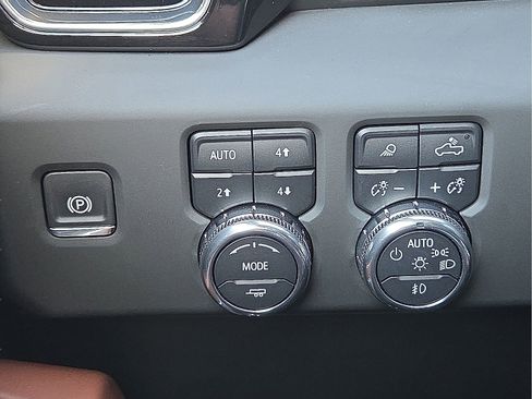 Used 2025 GMC Sierra 1500 Denali Ultimate image 22