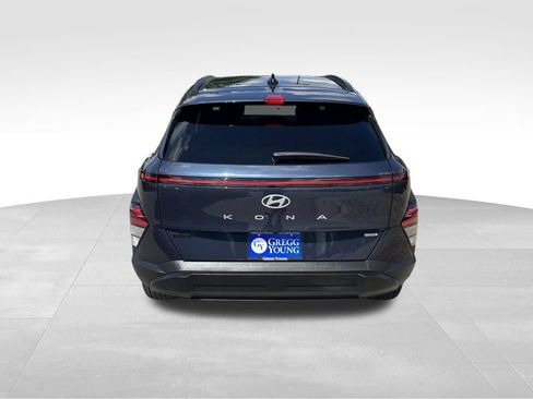 Used 2025 Hyundai Kona SEL AWD/4WD image 5