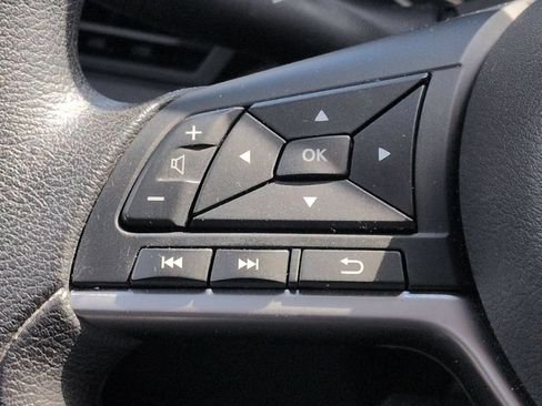 Used 2025 Nissan Altima 2.5 SV FWD image 20