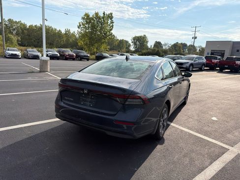 Used 2024 Honda Accord EX image 6