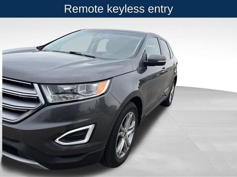 Used 2017 Ford Edge Titanium w/ Technology Package AWD/4WD image 16