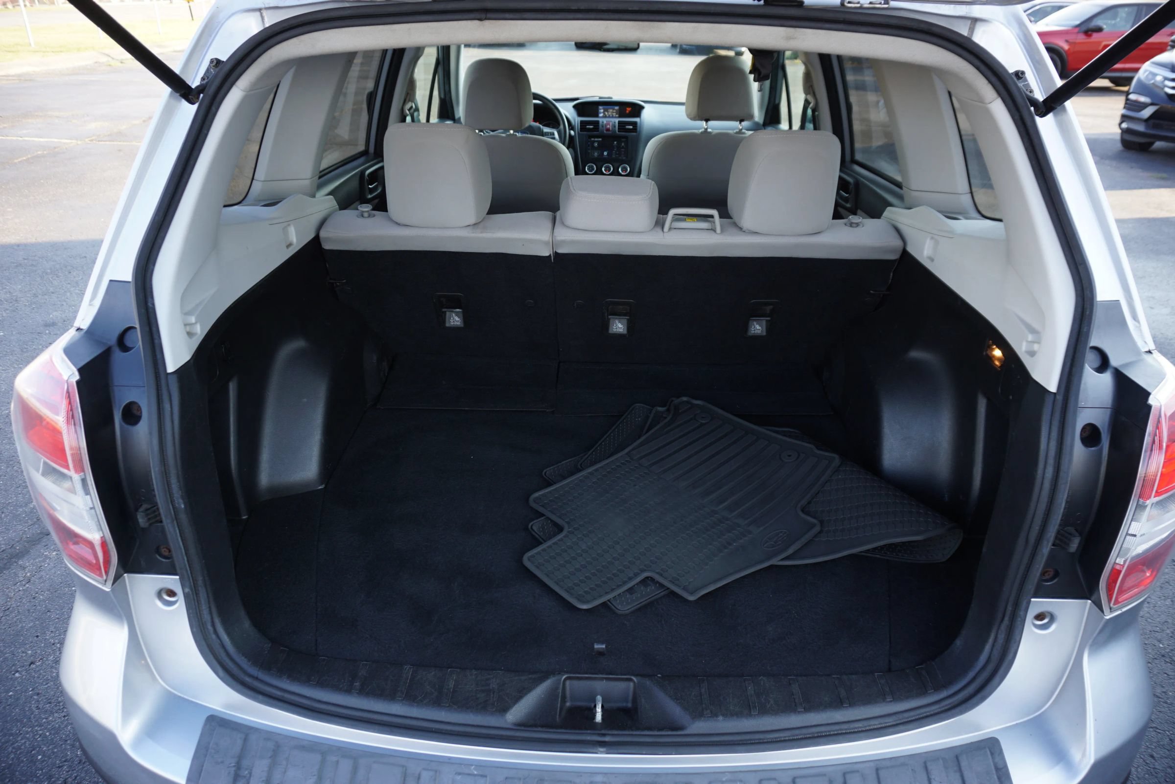 Used 2014 Subaru Forester 2.5i Premium w/ All-Weather Package AWD/4WD image 20