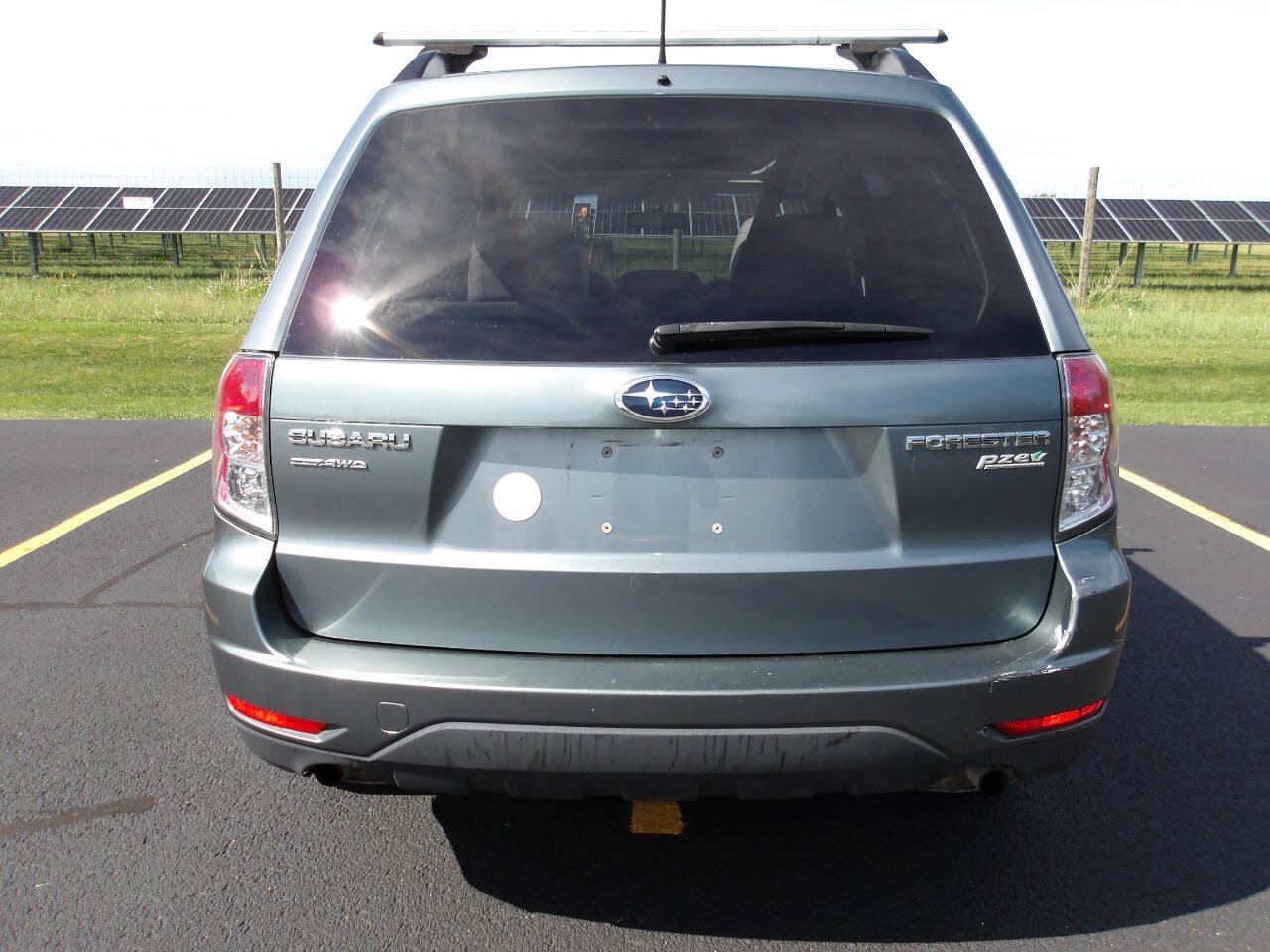 Used 2013 Subaru Forester 2.5X Premium w/ All-Weather Pkg AWD/4WD image 4