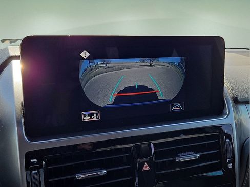 Used 2023 Lexus GX 460 Premium w/ Accessory Package image 28