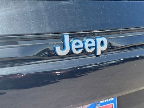 New 2024 Jeep Grand Cherokee Overland w/ Advanced Protech Group III image 23