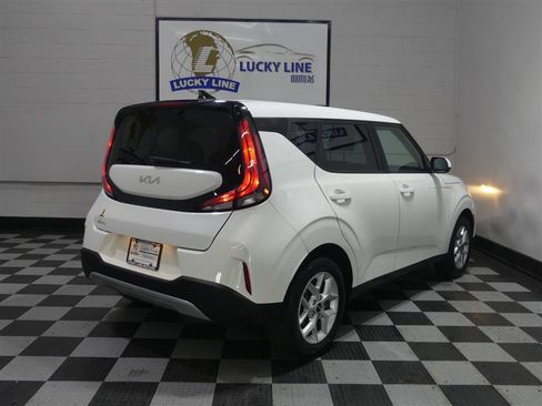Used 2024 Kia Soul LX w/ Option Group 015 image 10