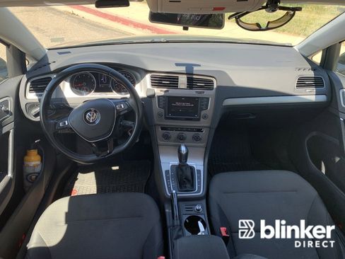 Used 2017 Volkswagen Golf S image 15