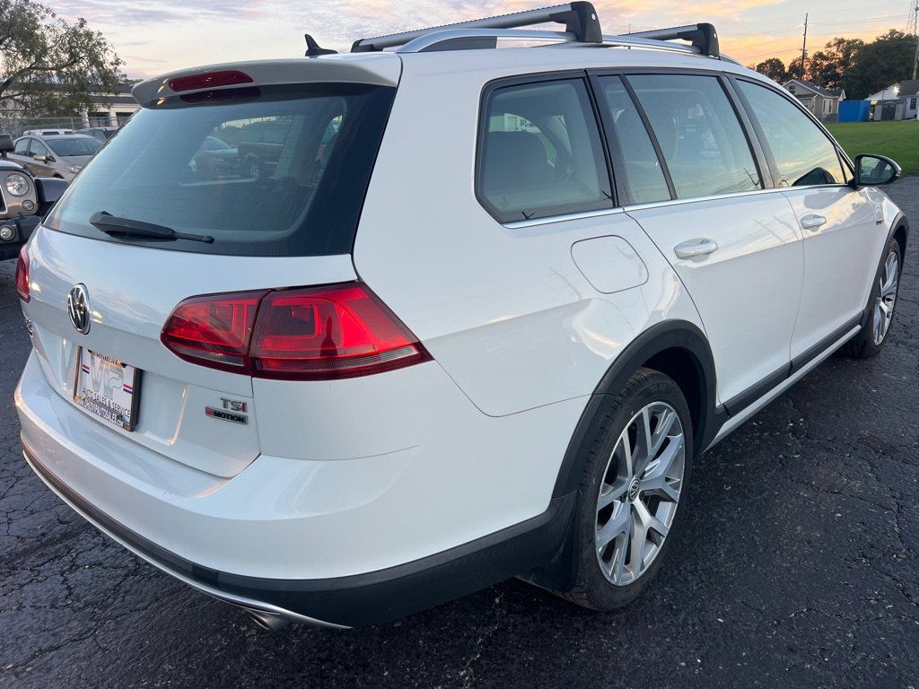 Used 2017 Volkswagen Golf Alltrack SEL AWD/4WD image 7