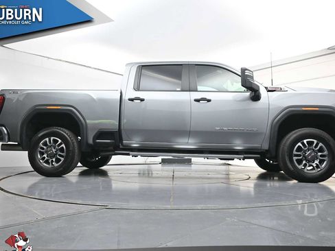 Used 2024 GMC Sierra 3500 Pro AWD/4WD image 25