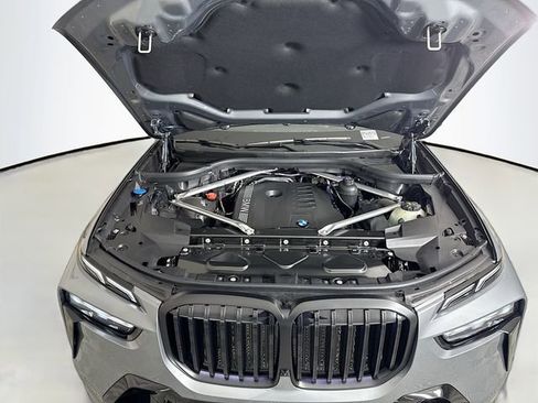 New 2026 BMW X7 xDrive40i w/ M Sport Package image 32