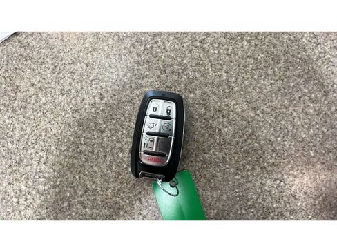 Used 2022 Chrysler Pacifica Touring-L FWD image 20
