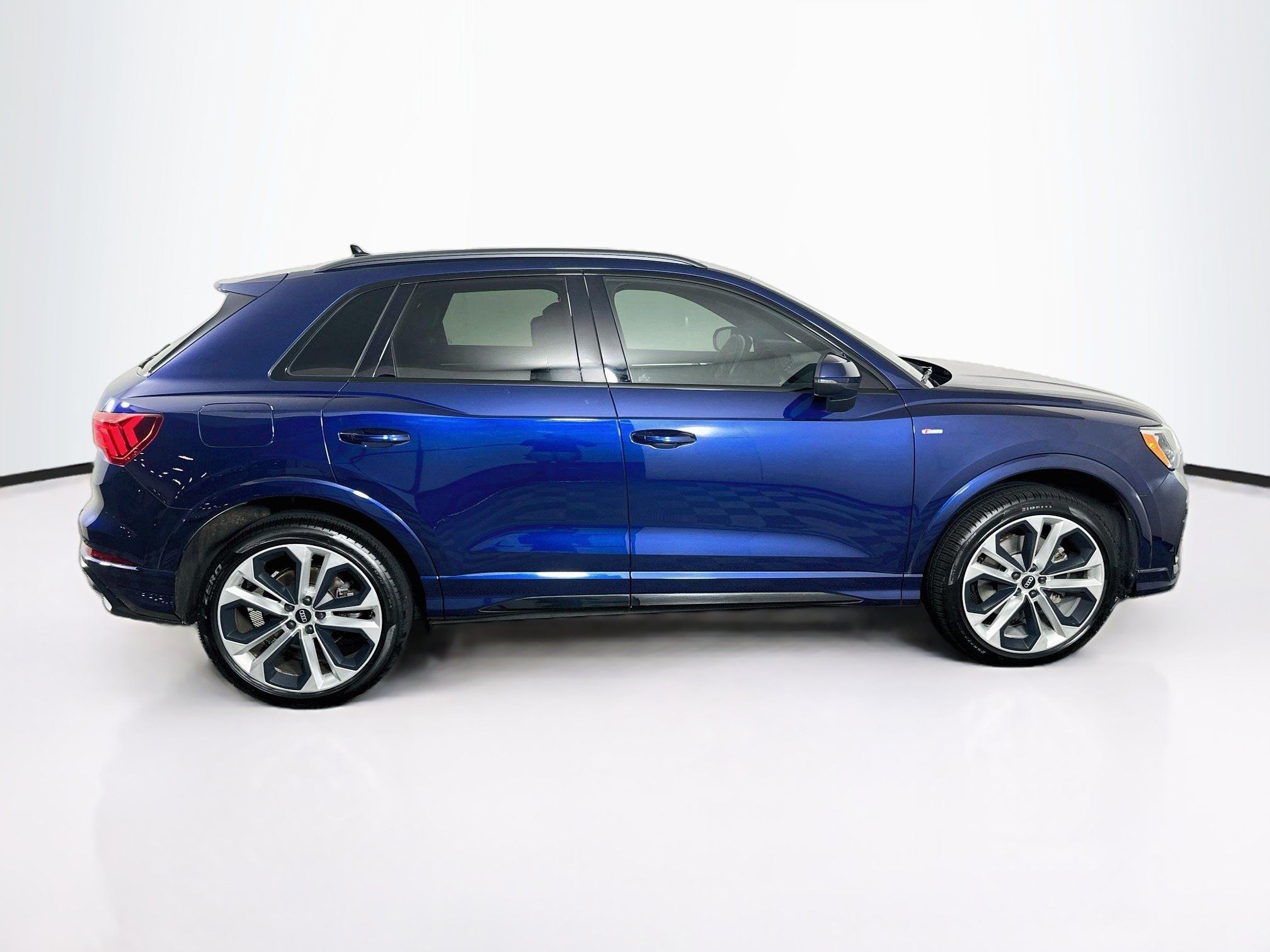 Used 2021 Audi Q3 2.0T Premium AWD/4WD image 10