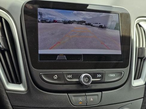 Used 2024 Chevrolet Malibu LT FWD image 21