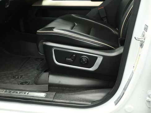 Used 2021 RAM 1500 Laramie RWD image 9