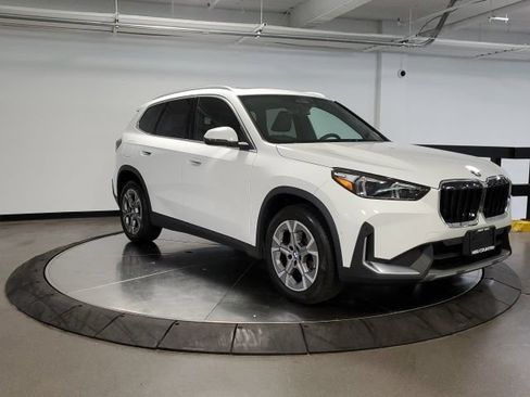 Used 2023 BMW X1 xDrive28i w/ Convenience Package AWD/4WD image 11