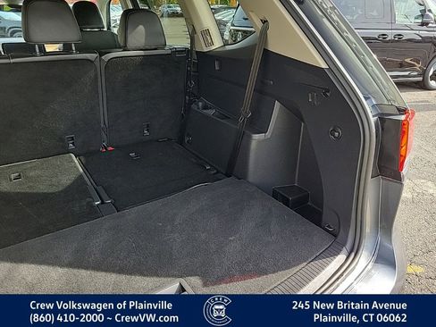 Certified 2024 Volkswagen Atlas SE image 55