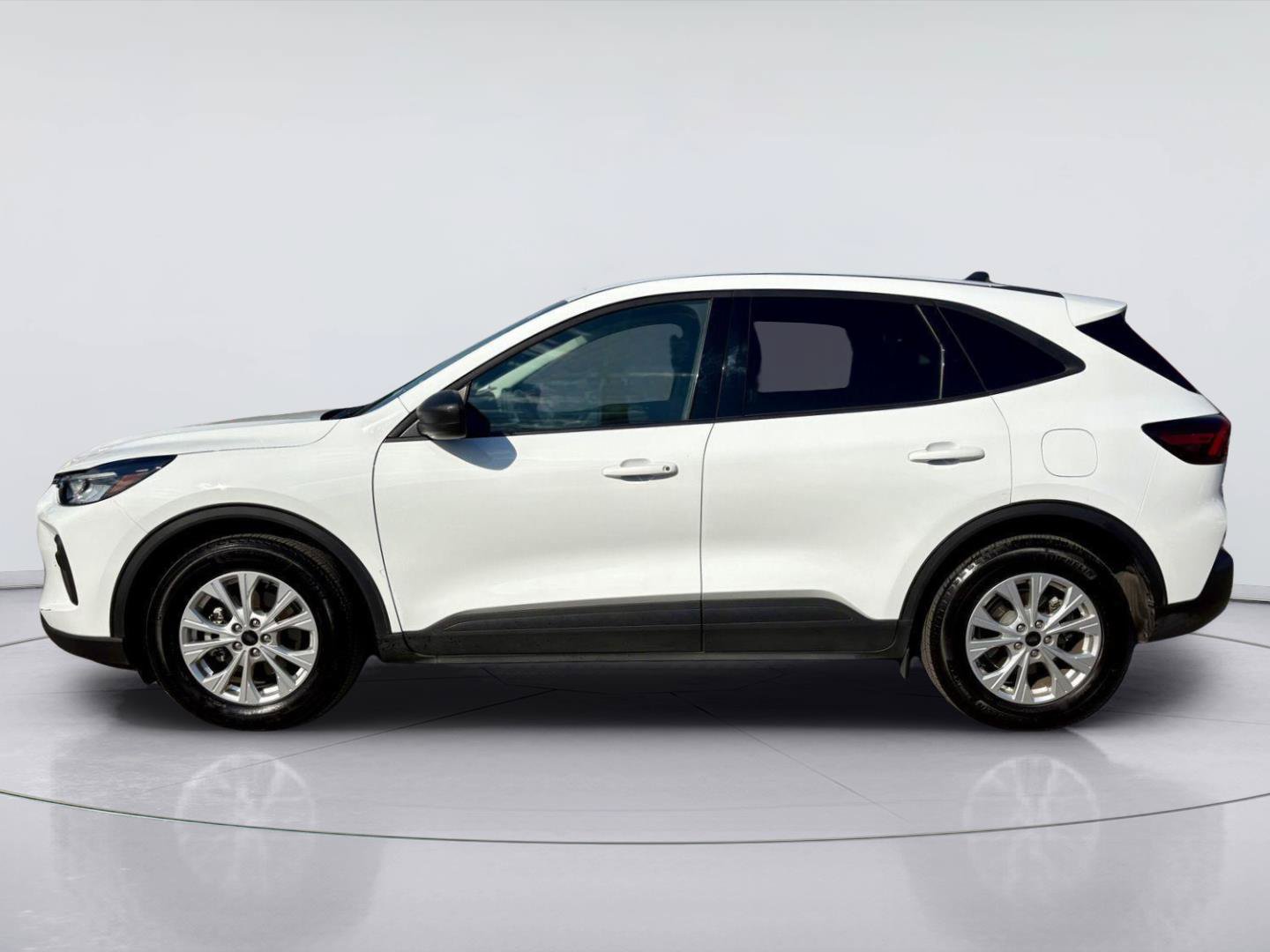 Used 2025 Ford Escape Active FWD image 6