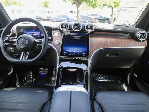 Certified 2025 Mercedes-Benz GLC 300 4MATIC image 10
