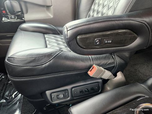 Used 2023 Chevrolet Express 2500 Extended image 54