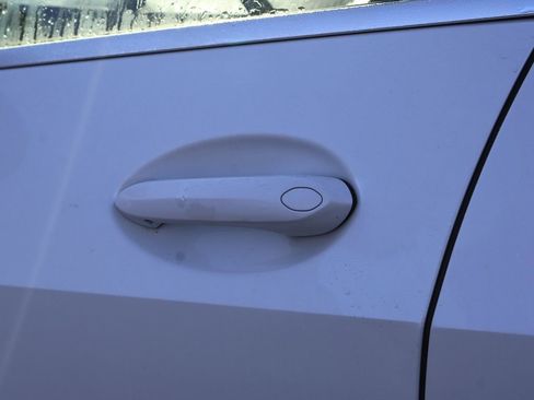 New 2026 BMW X5 xDrive40i w/ Executive Package image 25