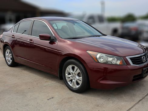 Used 2010 Honda Accord LX-P image 7