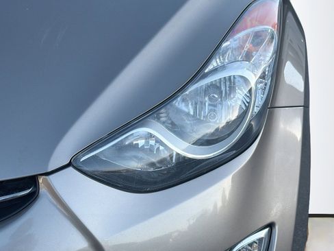 Used 2013 Hyundai Elantra Limited w/ Technology Pkg image 9