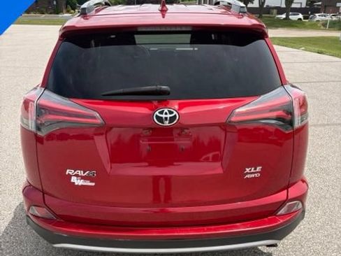 Used 2016 Toyota RAV4 XLE AWD/4WD image 5