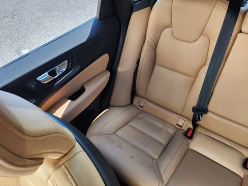 Certified 2024 Volvo XC60 T8 Ultimate w/ Protection Package Premier AWD/4WD image 24