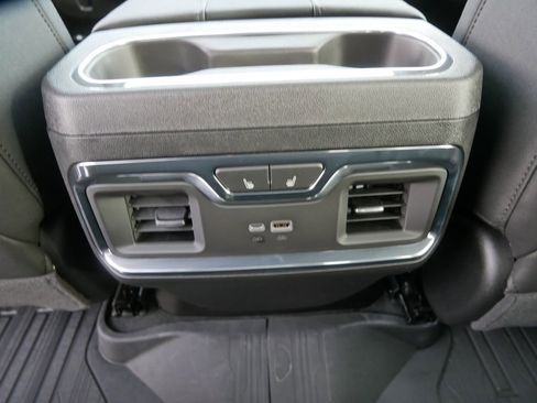 New 2026 GMC Sierra 2500 SLT w/ SLT Premium Package image 9