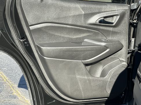 Used 2024 Chevrolet Trax ACTIV w/ Sunroof Package image 20