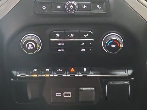 Used 2022 Chevrolet Silverado 1500 Custom w/ LPO, Dark Essentials Package image 20