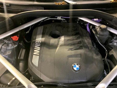 Used 2024 BMW X5 xDrive40i w/ Premium Package image 32