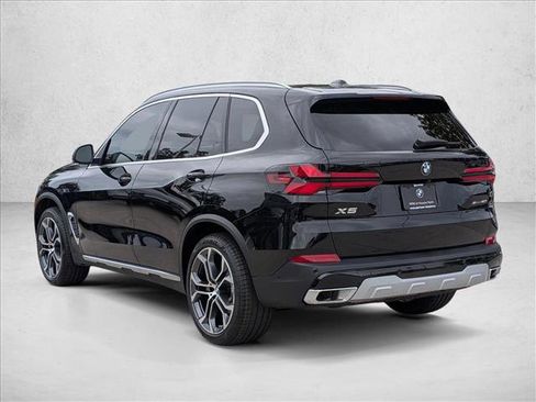 New 2026 BMW X5 sDrive40i w/ Climate Comfort Package image 8