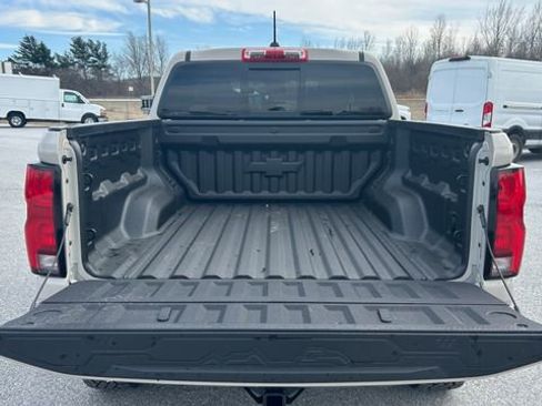 New 2026 Chevrolet Colorado ZR2 AWD/4WD image 11