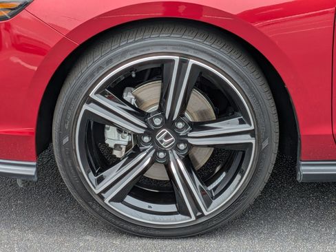 Used 2025 Honda Accord Sport image 10