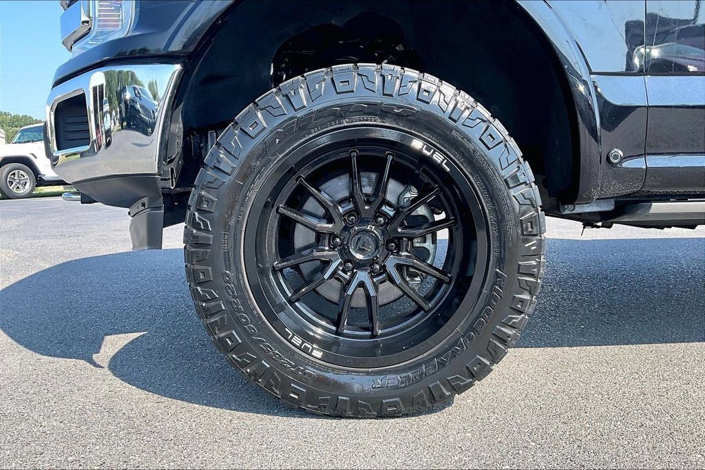 Used 2020 Ford F150 Lariat w/ Equipment Group 502A Luxury AWD/4WD image 35