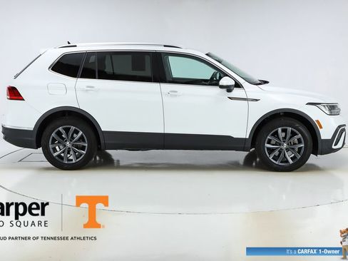 Used 2022 Volkswagen Tiguan SE FWD image 47