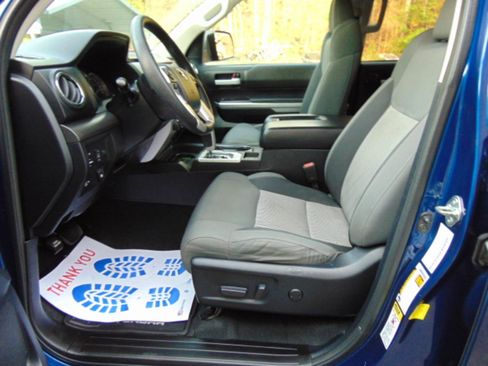 Used 2014 Toyota Tundra SR5 w/ SR5 Upgrade Package image 5