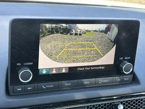 Used 2023 Honda Civic Sport image 6