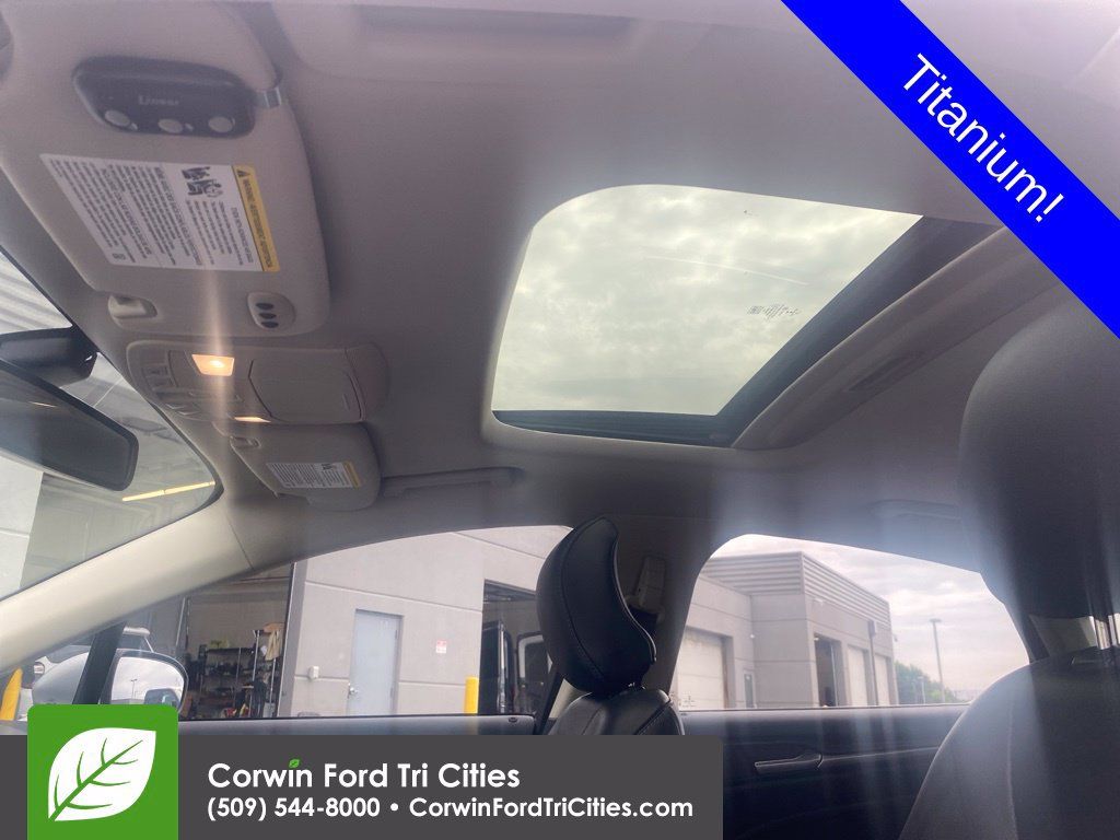 Used 2019 Ford Fusion Titanium AWD/4WD image 7