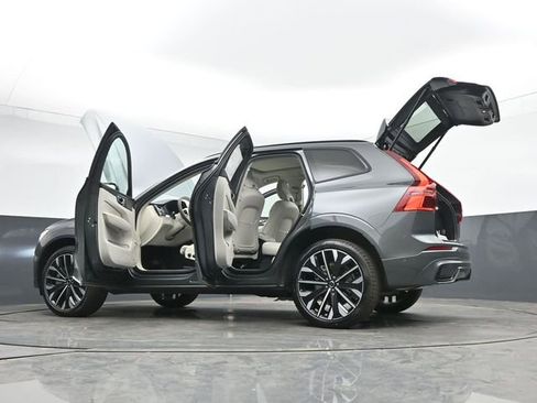 New 2026 Volvo XC60 T8 Ultra w/ Protection Package Premier AWD/4WD image 58